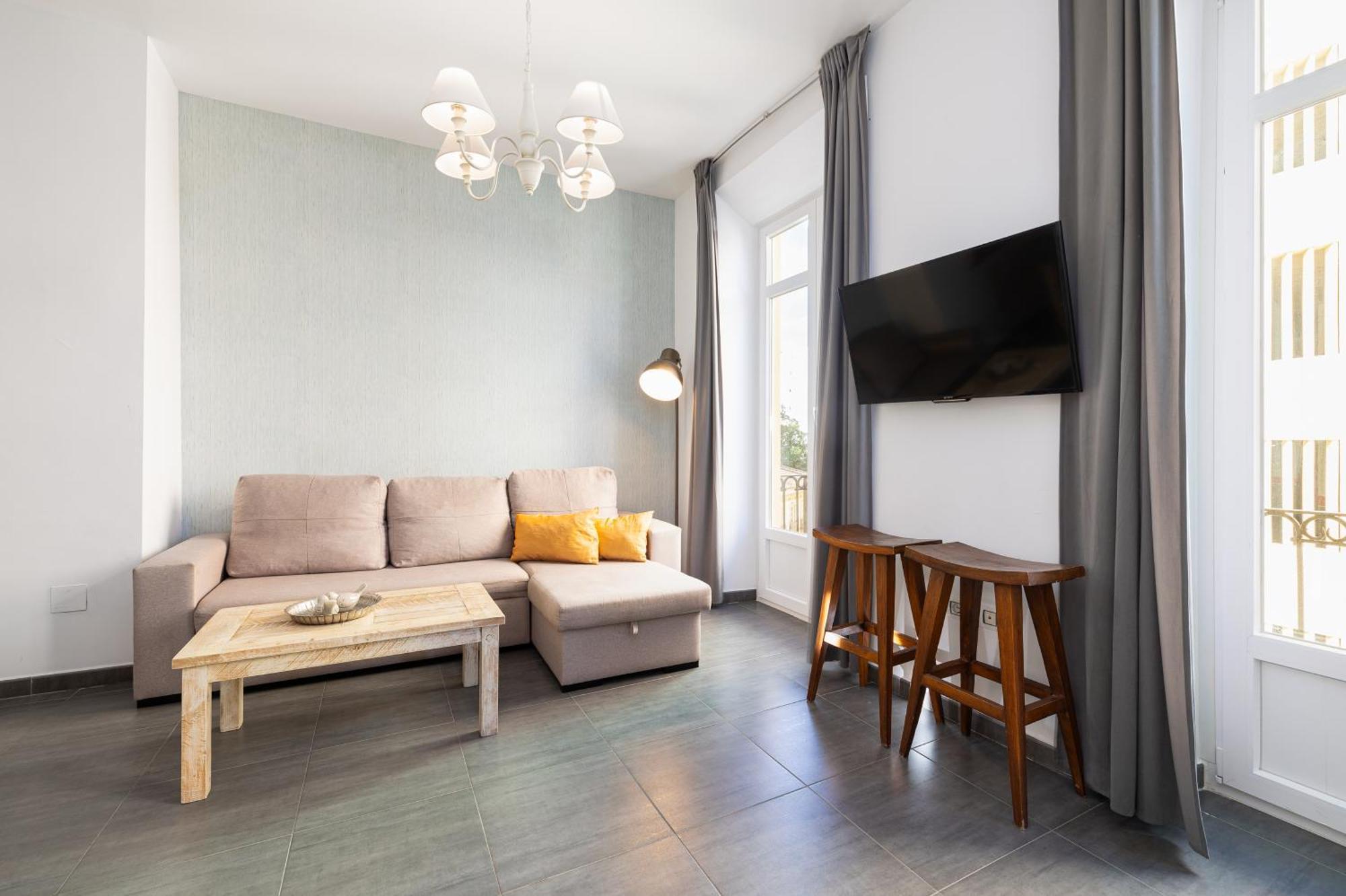 Appartamento Holidays2malaga Dos Aceras In Old Town & High Speed Wifi Málaga